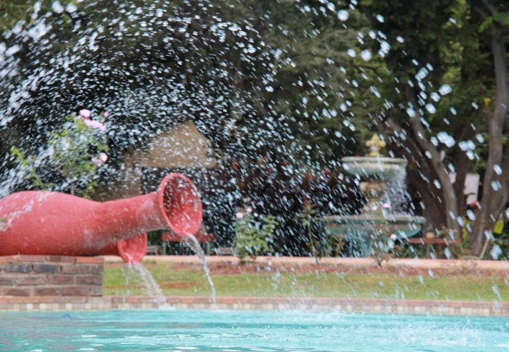 Hornbill Lodge and Legends Restaurant