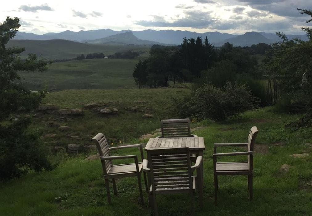 Over The Edge Cottage 1