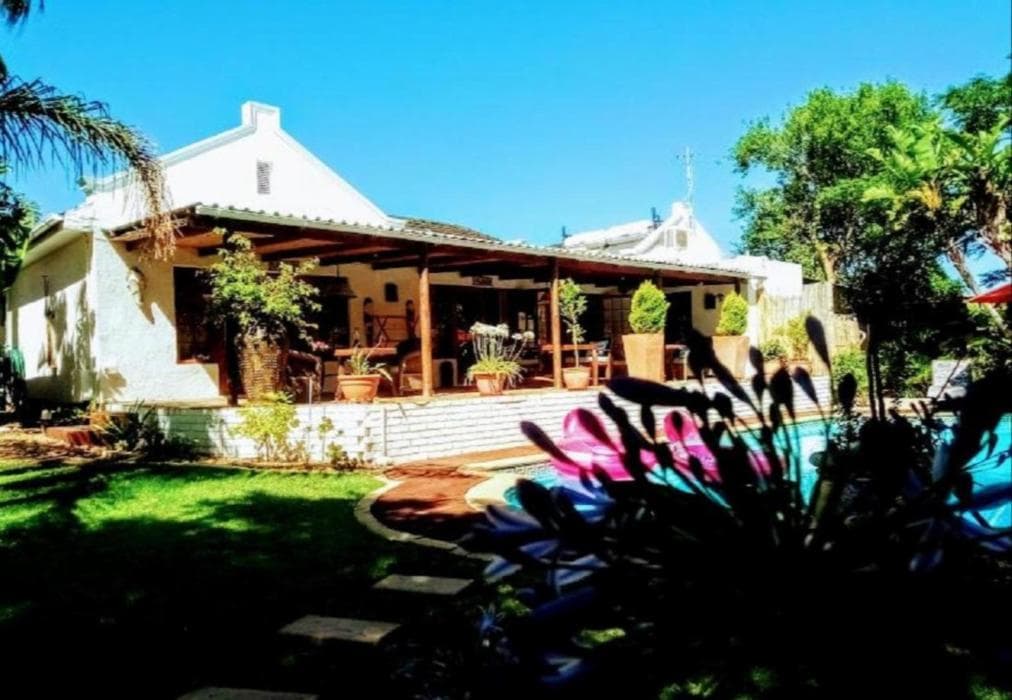 KhashaMongo Guesthouse