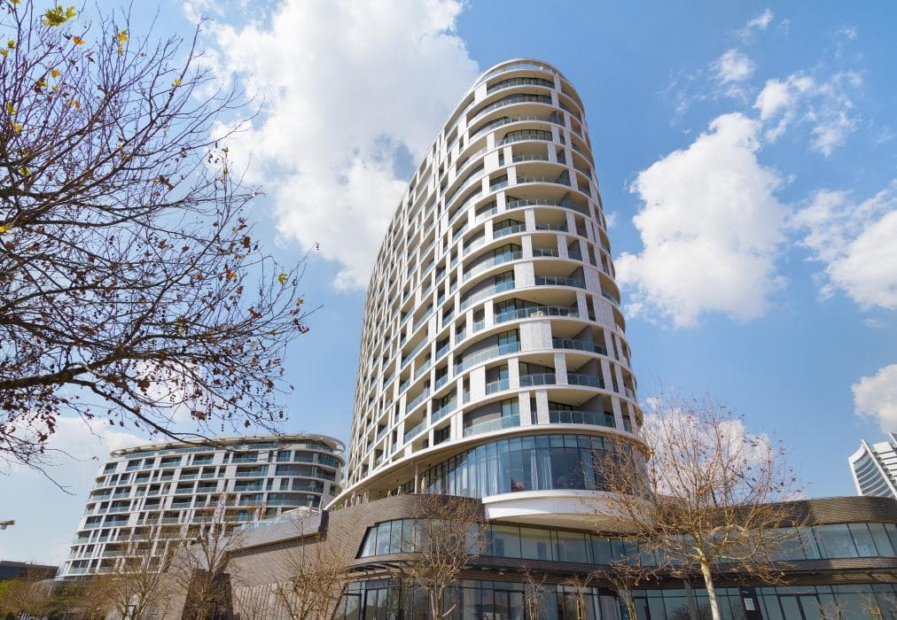 Ellipse Waterfall 31001