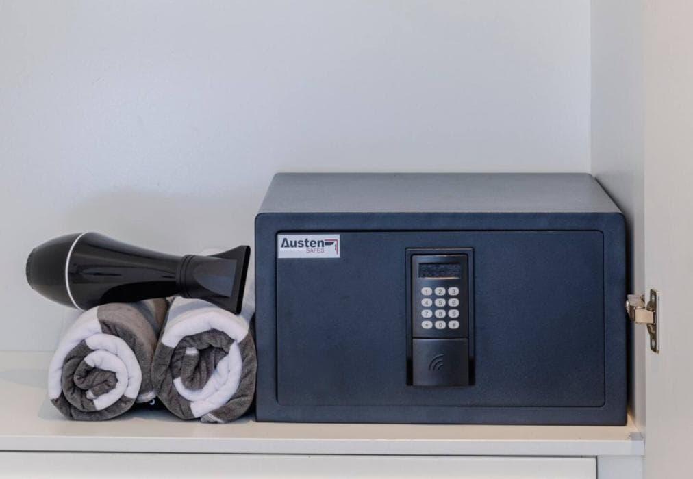 Luxury Studio Apartment501